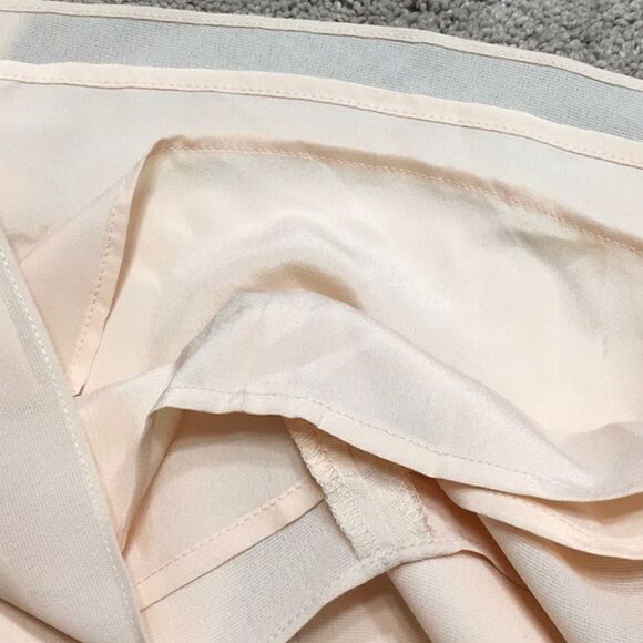 V-neck bell sleeved blouse. NWOT - Picture 8 of 8